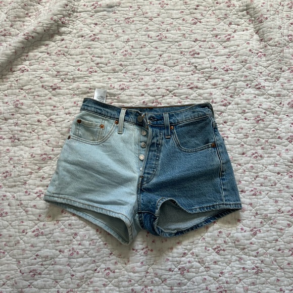 Levi’s 501 shorts - Picture 2 of 2